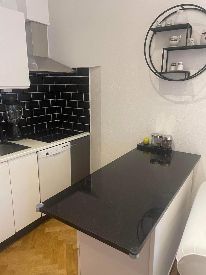 Nyrenoverad Lagenhet Åhus Exterior foto